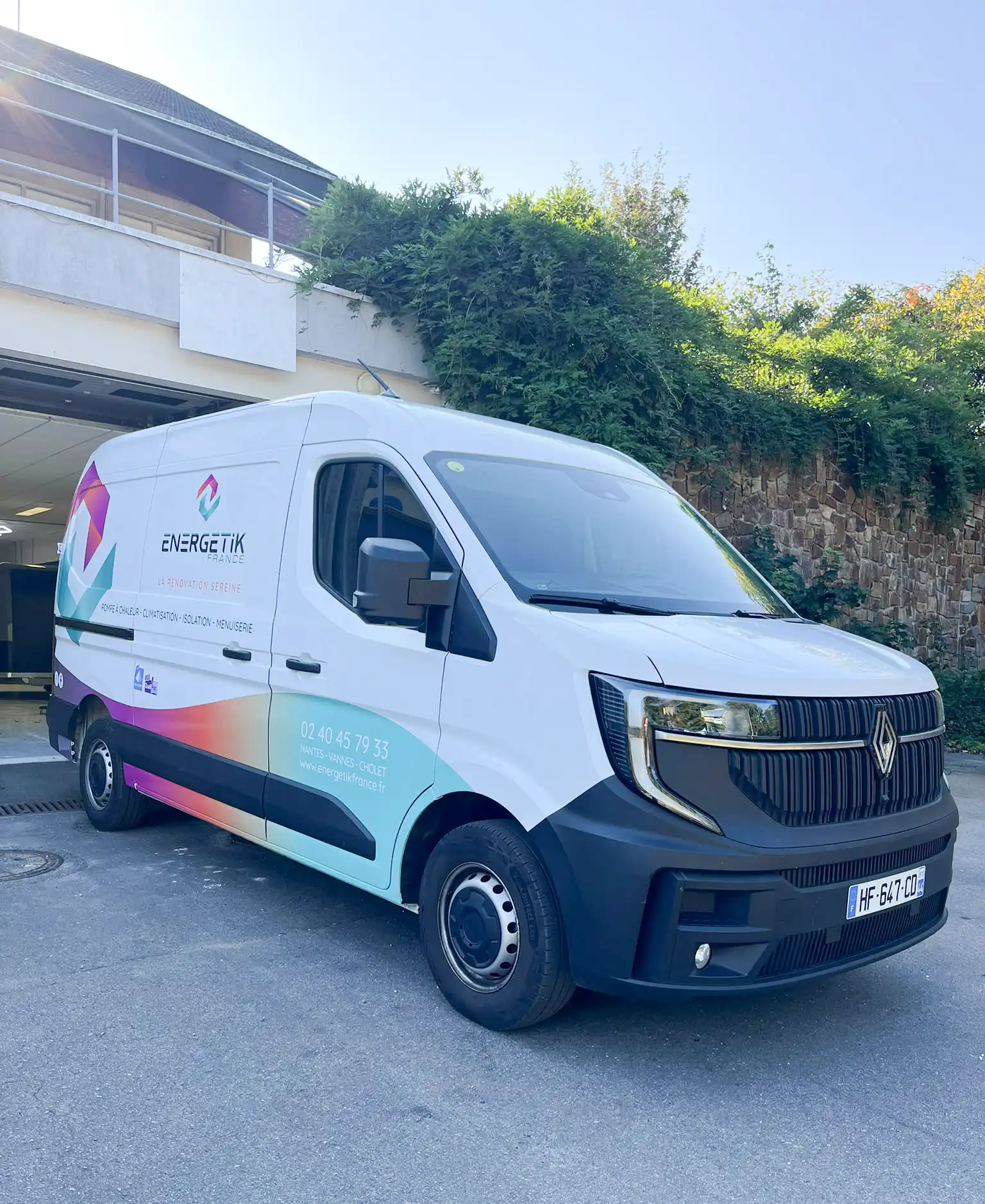 Furgoneta Energetik France, especializada en renovación energética